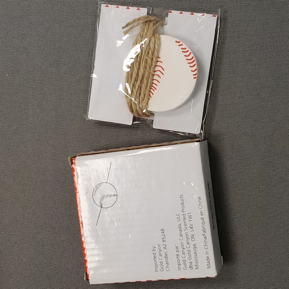 NWT BASEBALL Magnatie from Gold Canyon, Wood,‎ 48" jute twine